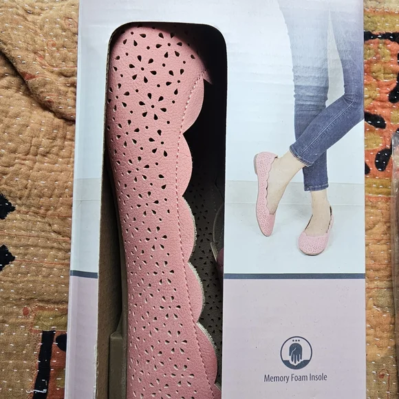 Serra Women's Pink Flats with Memory Foam Insole - Picture 4 of 6